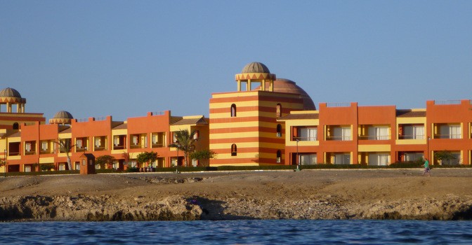 Hotel selection: how to find the hotel with the best house reef